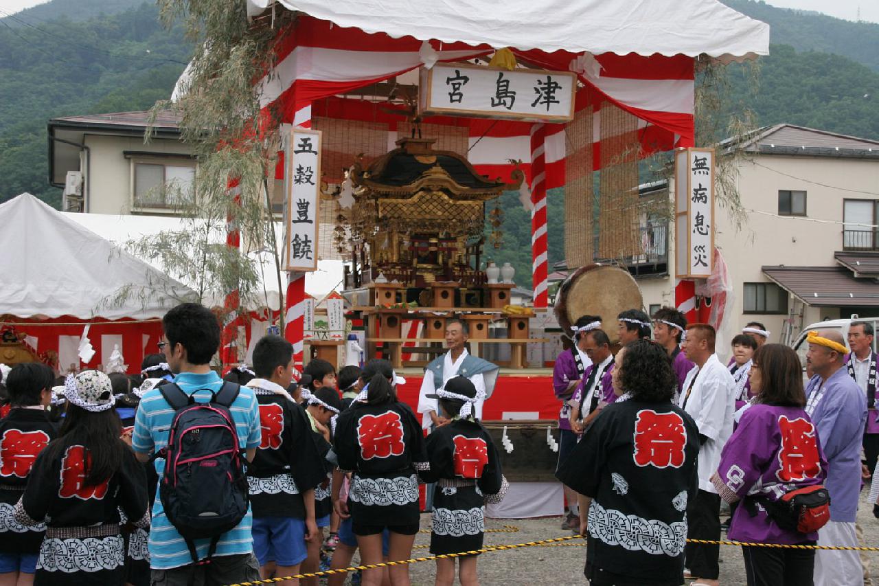 稲荷山　祇園祭り