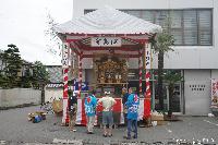 稲荷山祇園祭　お仮屋　長野信用金庫稲荷山支店前